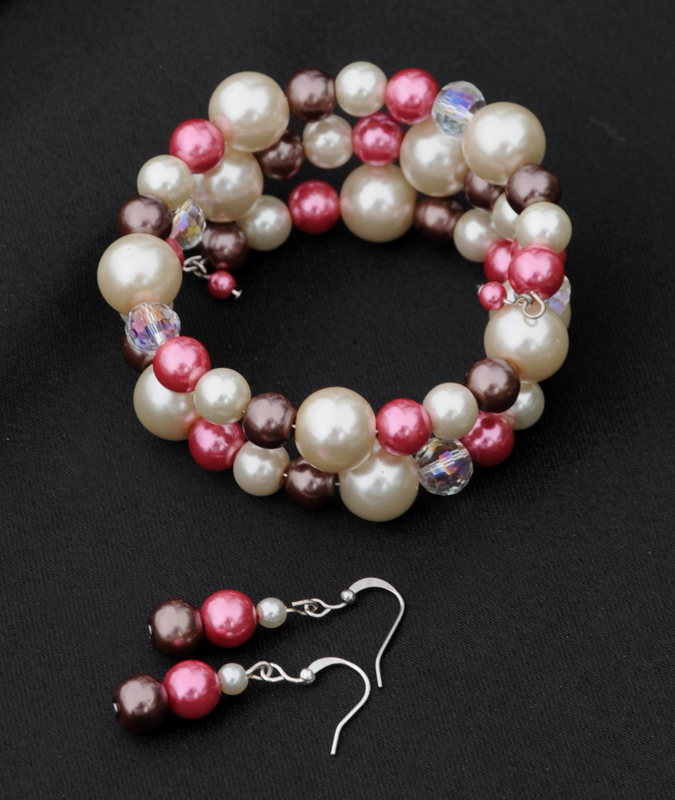 Coral-Ivory Pearl Bracelet